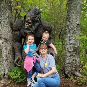 Meet your Posher, April